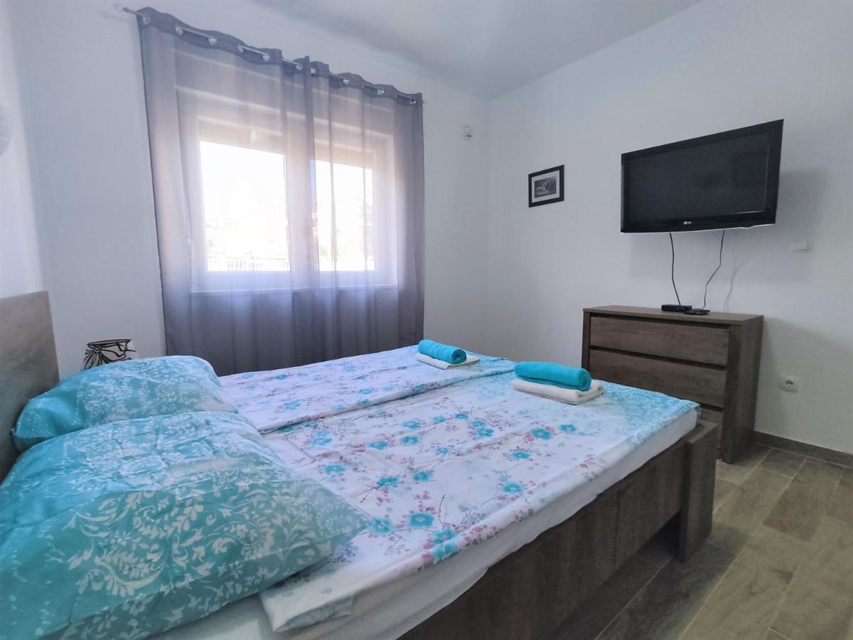 Sunny Attic Apartment With Balcony & Modern City Apartment With Outdoor Area, No Balcony Trogir Extérieur photo