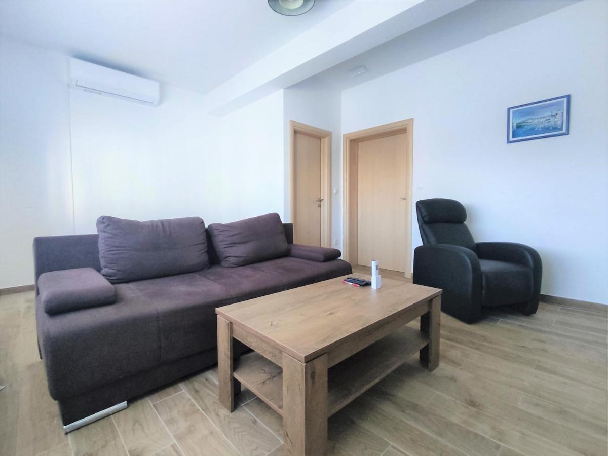 Sunny Attic Apartment With Balcony & Modern City Apartment With Outdoor Area, No Balcony Trogir Extérieur photo
