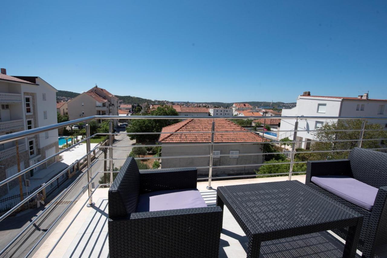 Sunny Attic Apartment With Balcony & Modern City Apartment With Outdoor Area, No Balcony Trogir Extérieur photo