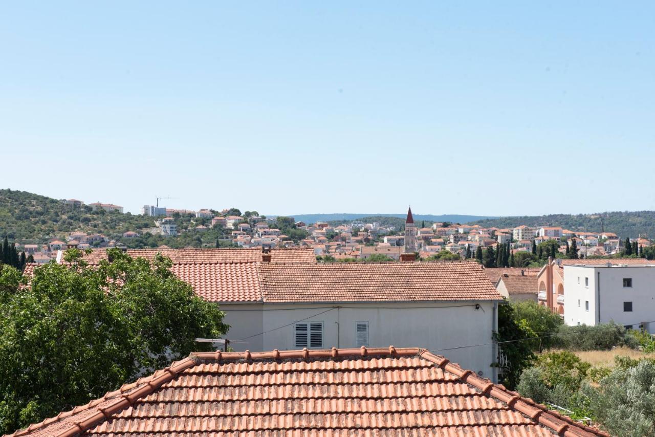 Sunny Attic Apartment With Balcony & Modern City Apartment With Outdoor Area, No Balcony Trogir Extérieur photo